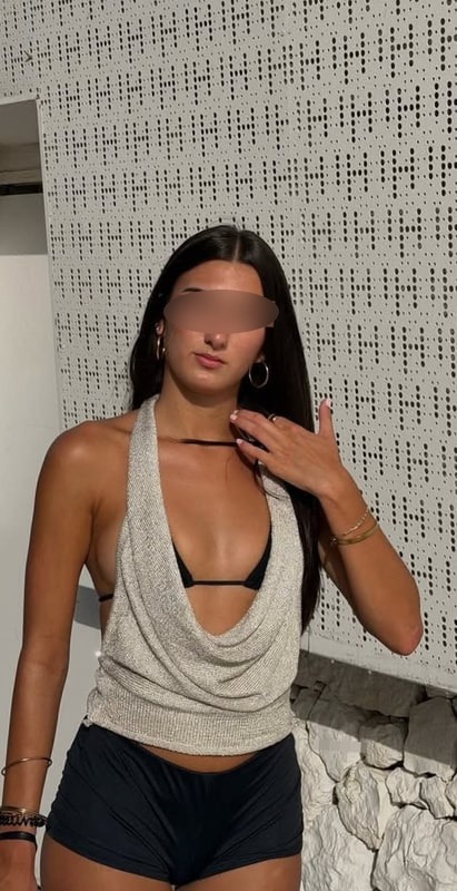 Plan cul Lunel d’une coquine qui veut se faire croquer